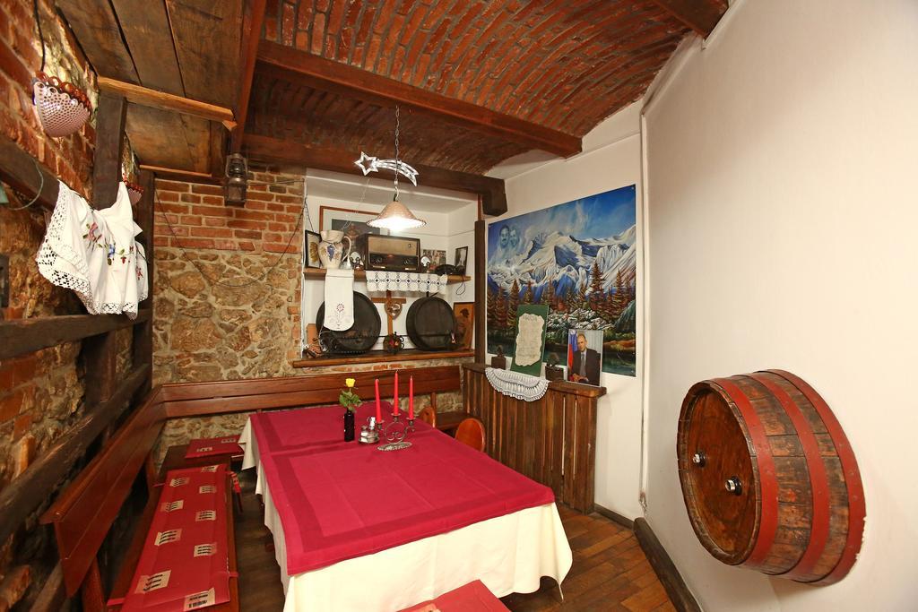 Gostilna In Prenocisca Gedzo Hotel Novo Mesto Eksteriør billede
